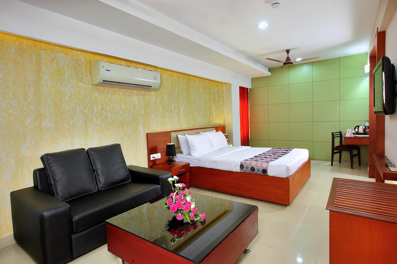 Trichur Towers Thrissur Exterior foto